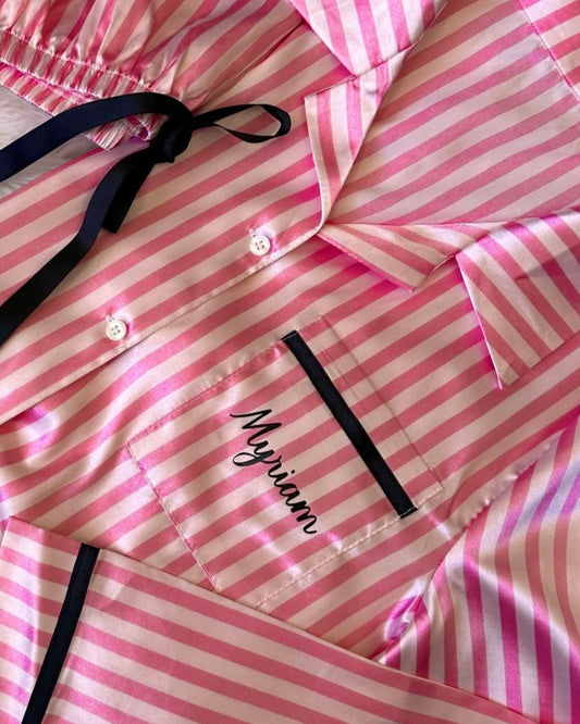 Gepersonaliseerde satijnen pyjama